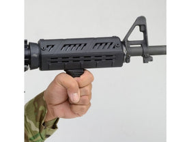 Strike Industries MITCH M4 Handguard (carbine length) with integrated/multi-purpose foregrip