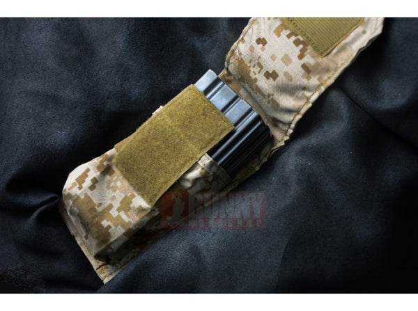 May Flower - Single M4 Dual Mag Pouch (Digital Desert)