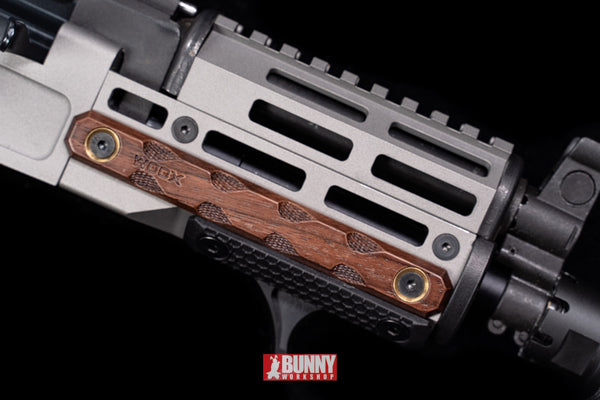 BunnyCustom -Tactical Gucci KRINK m-lok AK74U GBB